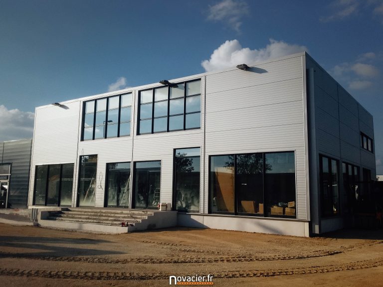Bardage Métallique Pour Bâtiment Commercial