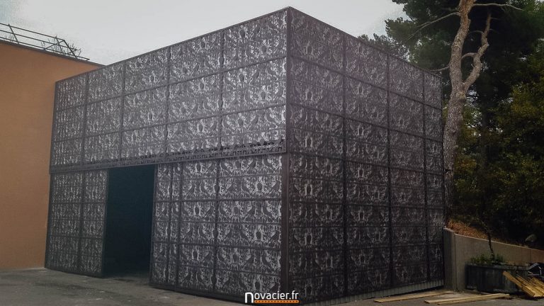 Bardage Métallique Personnalisé Pour Bâtiment Commercial​