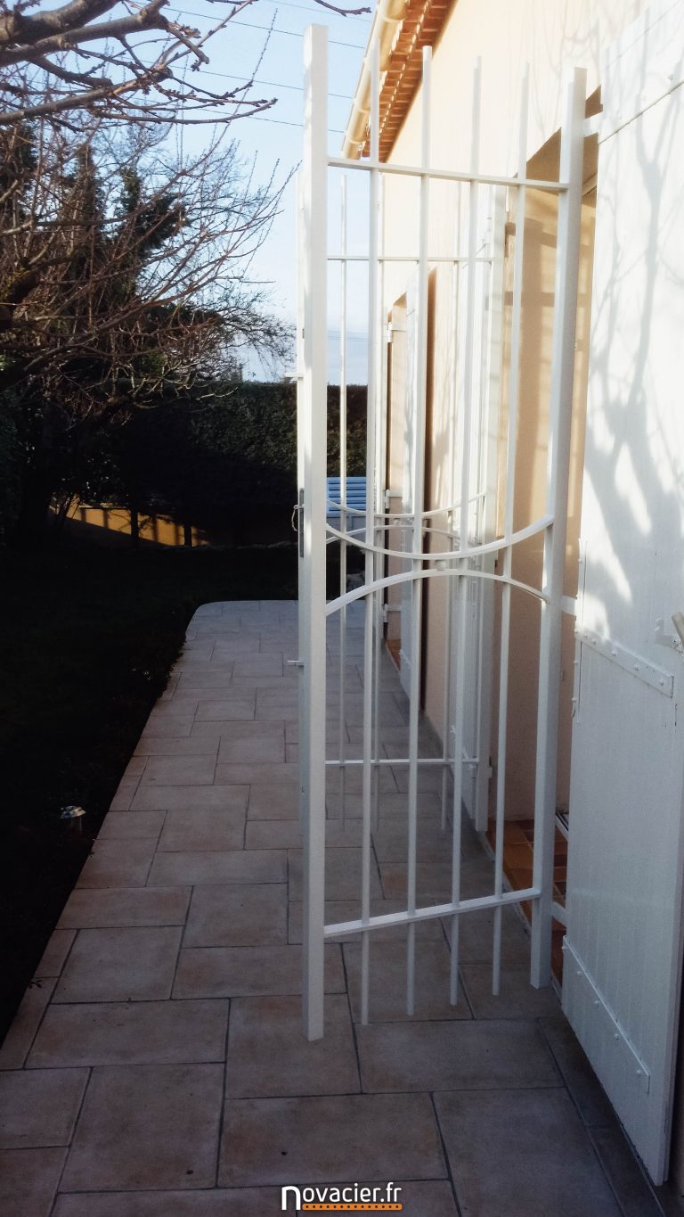 Grille De Défense Pour Porte De Maison