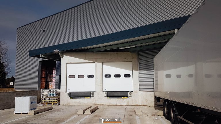 Porte Sectionnelle Industrielle pour Poids Lourds