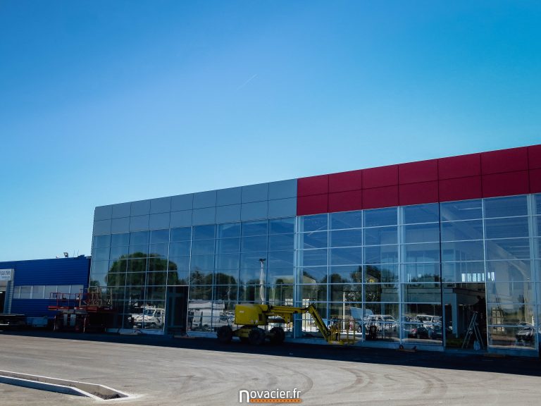Bardage Métallique Pour Bâtiment Commercial