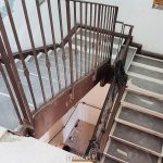 Escalier À Retour Perpendiculaire d'Intérieur